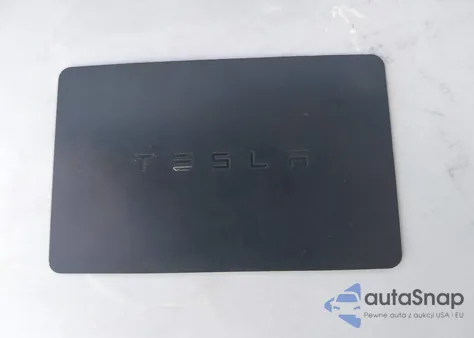 2018 Tesla Model 3 Long Range/Performance z USA, uszkodzony, nr VIN 5YJ3E1EB8JF113048